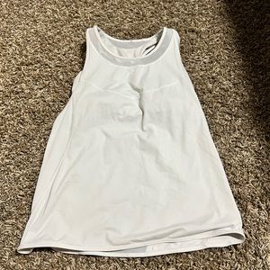 White top, no stains.